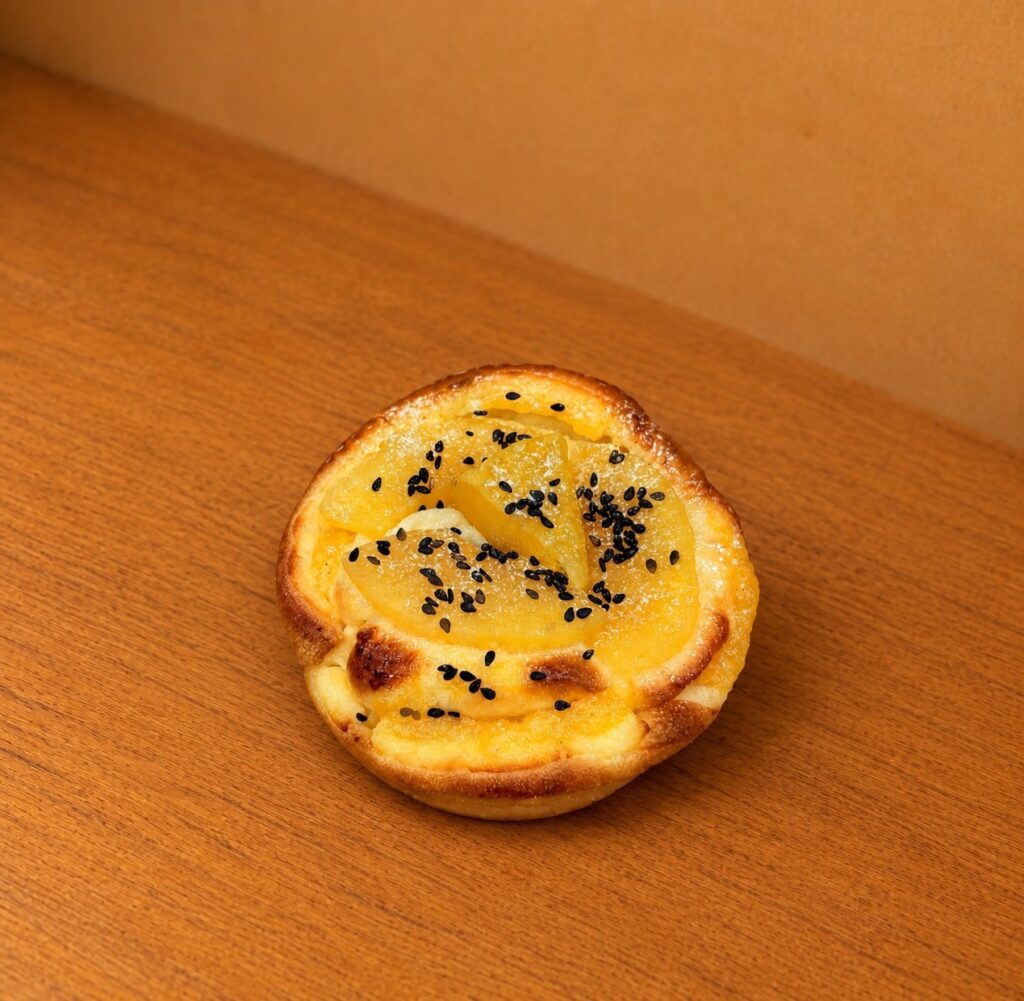 5.秋満載おさつりんご 税込324円